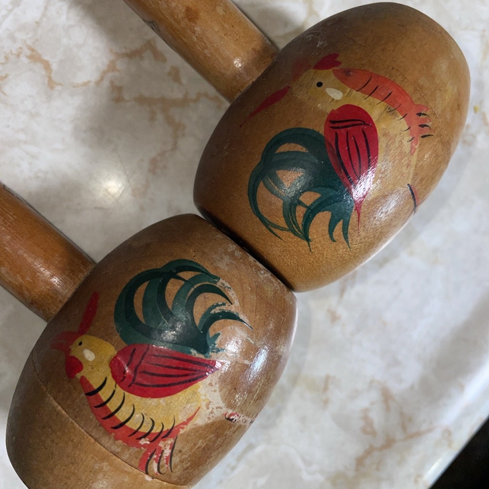 Wooden Mallet MCM Rooster Salt and Pepper Shakers Japan Unused Hand Painted